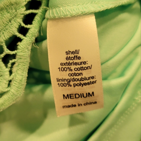 Maurices Crochet Hem Skirt NWOT Medium - Picture 4 of 6